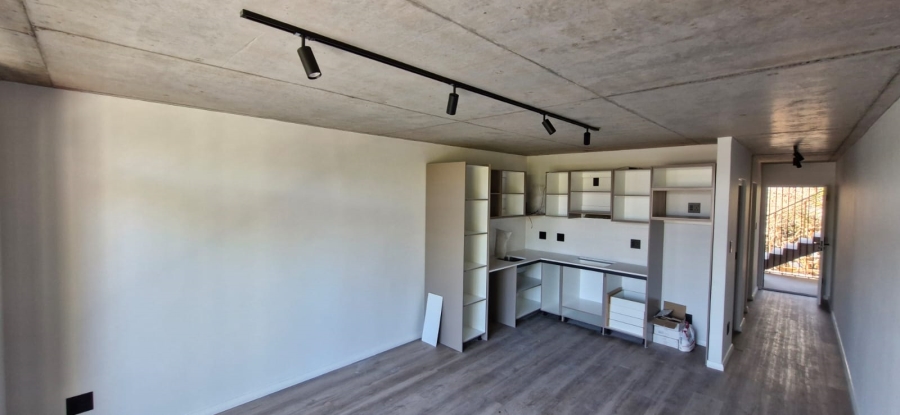 1 Bedroom Property for Sale in Table View Western Cape